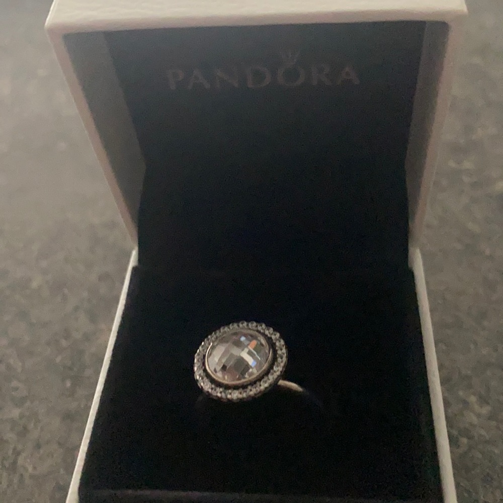 Pandora Ring